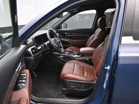 Used 2023 Kia Telluride SX Prestige AWD/4WD image 9