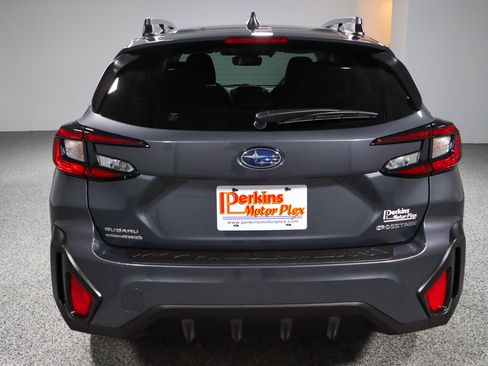 Used 2024 Subaru Crosstrek 2.0i Premium w/ Crosstrek Mirror Package AWD/4WD image 8