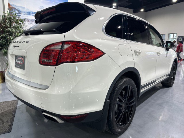 Used 2011 Porsche Cayenne AWD/4WD image 30