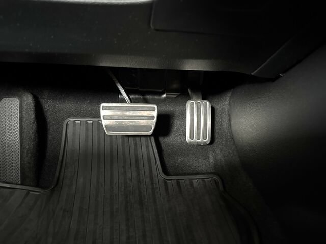 Used 2025 Honda Civic Sport image 32