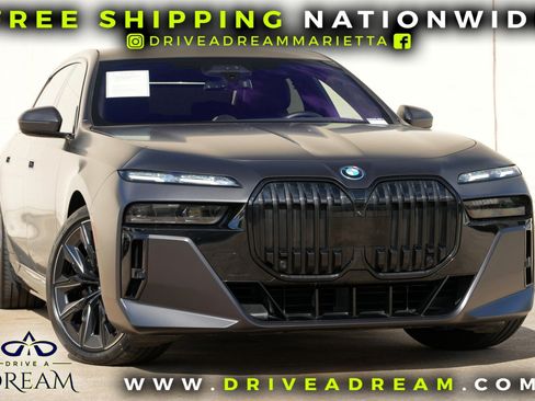 Used 2023 BMW i7 xDrive60 AWD/4WD image 2