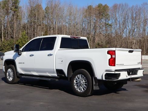 Used 2020 Chevrolet Silverado 2500 High Country w/ Technology Package image 4