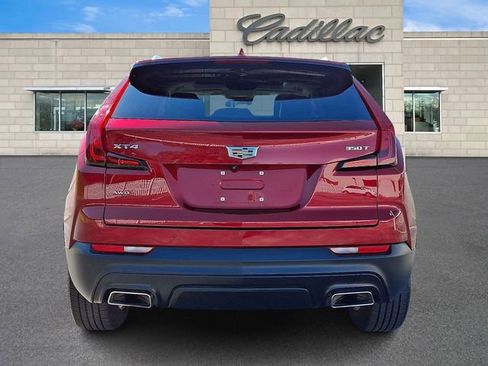 Certified 2021 Cadillac XT4 Luxury w/ Cold Weather Package image 5