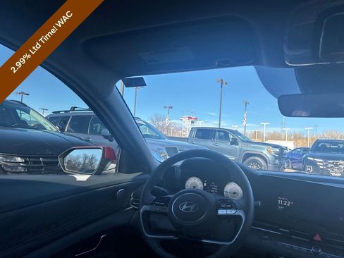 Certified 2024 Hyundai Elantra SEL w/ Convenience Package image 48