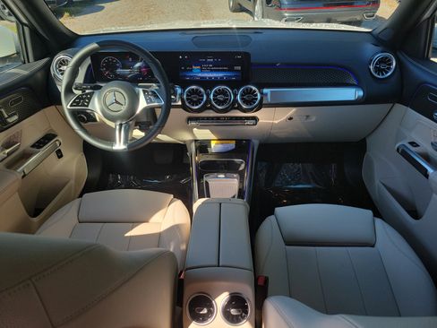 Certified 2025 Mercedes-Benz GLB 250 image 16
