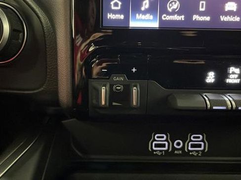 New 2026 RAM 1500 4x4 Crew Cab image 32