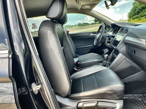 Used 2021 Volkswagen Tiguan S FWD image 12
