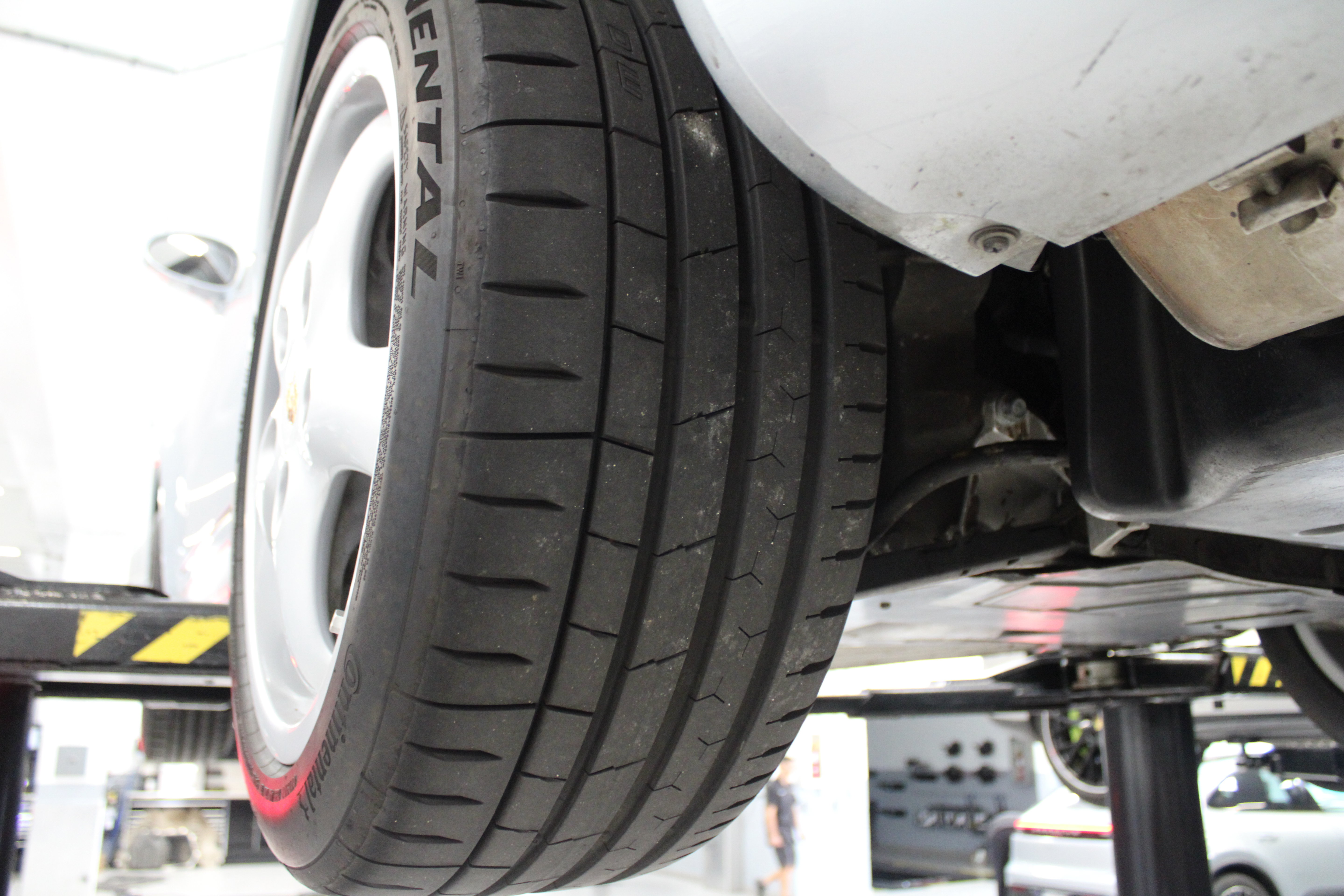 Used 1996 Porsche 911 Carrera RWD image 95