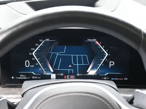 Used 2024 BMW X7 xDrive40i w/ M Sport Package image 12