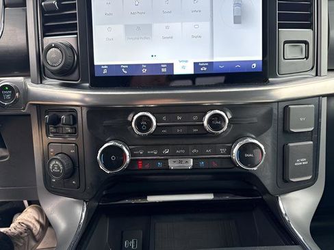 Used 2022 Ford F150 Lariat image 17