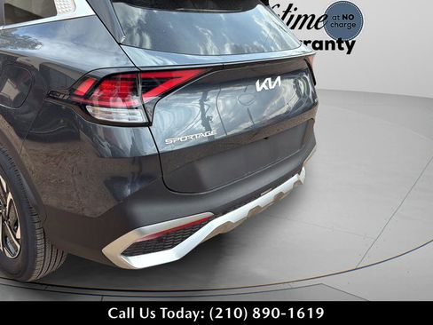 New 2025 Kia Sportage LX image 25