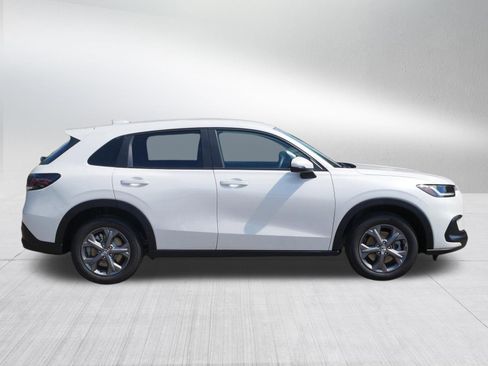 New 2026 Honda HR-V LX image 8