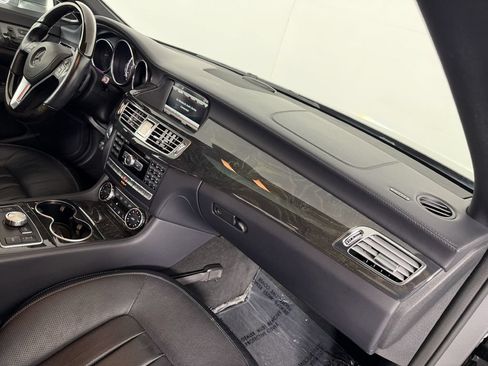 Used 2014 Mercedes-Benz CLS 550 image 18