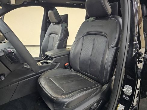 Used 2023 Jeep Grand Cherokee L Overland w/ Rear Seat Video Group I AWD/4WD image 17