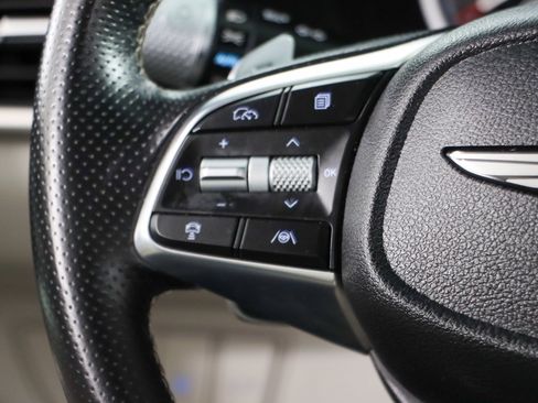 Used 2025 Genesis G70 2.5T AWD/4WD image 13