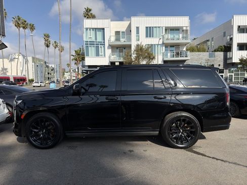 Used 2023 Cadillac Escalade Sport w/ LPO, ONYX Package image 13