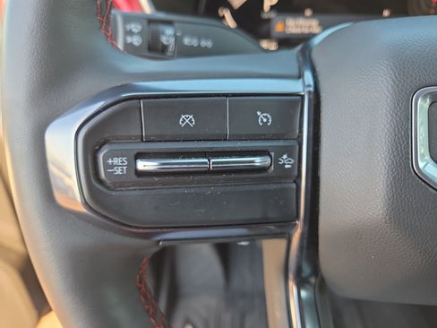 Used 2024 GMC Canyon AT4X image 27