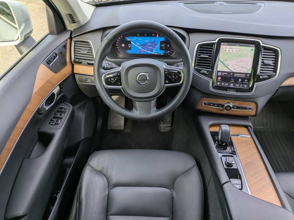 Certified 2023 Volvo XC90 B6 Plus w/ Protection Package AWD/4WD image 16