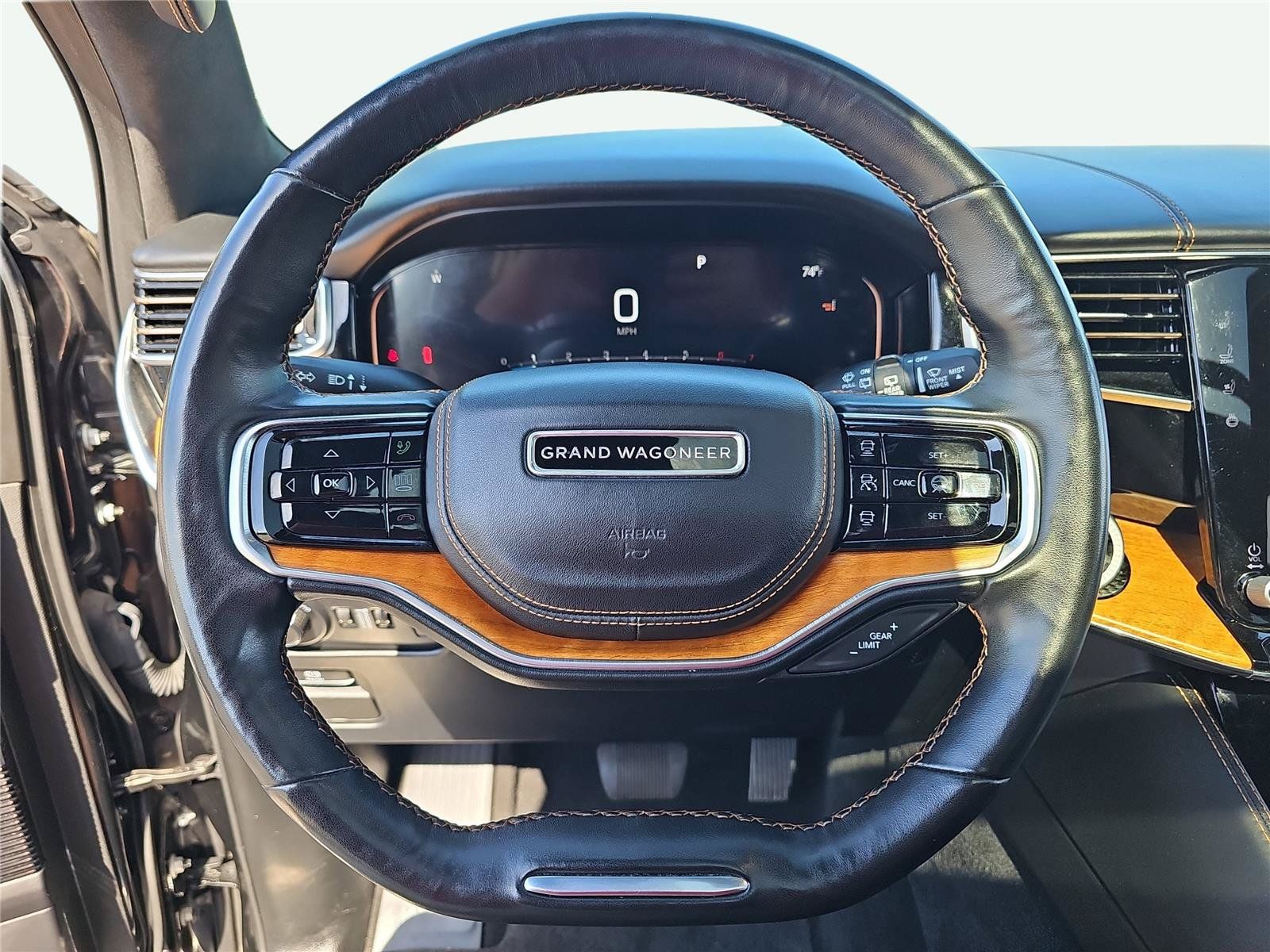 Used 2022 Jeep Grand Wagoneer Series III w/ Rear Seat Video Group 1 AWD/4WD image 19