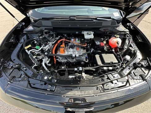 New 2025 Chevrolet Equinox EV LT w/ Convenience Package II image 29