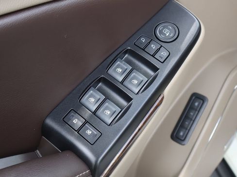 Used 2019 Chevrolet Tahoe LT RWD image 10