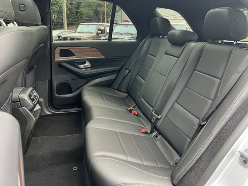 Used 2025 Mercedes-Benz GLE 350 4MATIC w/ Winter Package image 28