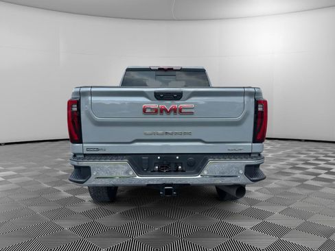 Used 2024 GMC Sierra 2500 SLT w/ SLT Premium Package AWD/4WD image 8