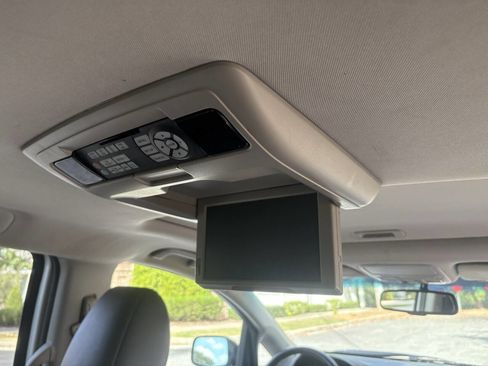 Used 2011 Honda Odyssey EX-L image 23