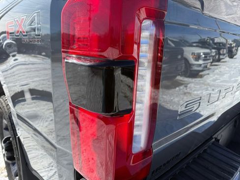 Used 2024 Ford F250 Lariat w/ Sport Appearance Package image 39
