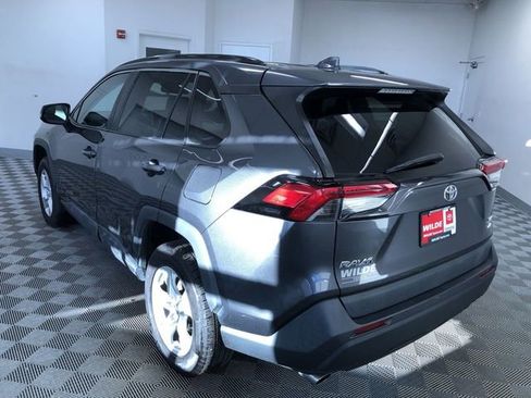 Used 2019 Toyota RAV4 XLE image 12