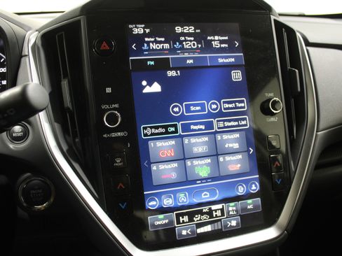 Used 2024 Subaru Crosstrek 2.0i Premium image 13