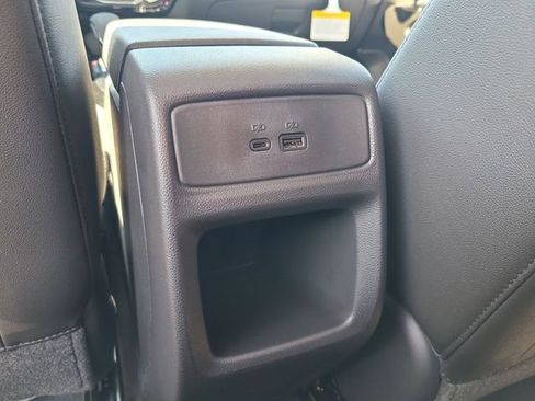 New 2026 Chevrolet Trax LT w/ Midnight Edition image 12