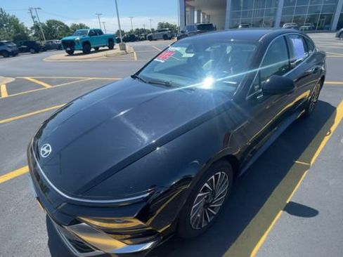 Used 2025 Hyundai Sonata SEL FWD image 6