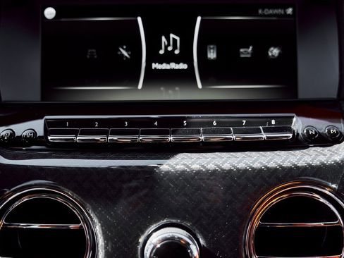 Used 2024 Rolls-Royce Cullinan Black Badge image 77