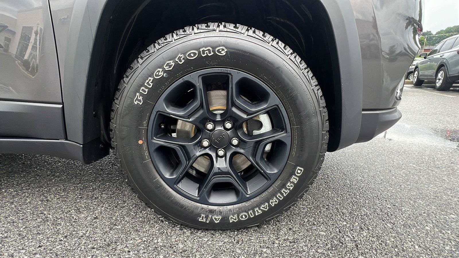 Used 2022 Jeep Cherokee Latitude w/ Sun & Sound Group AWD/4WD image 11