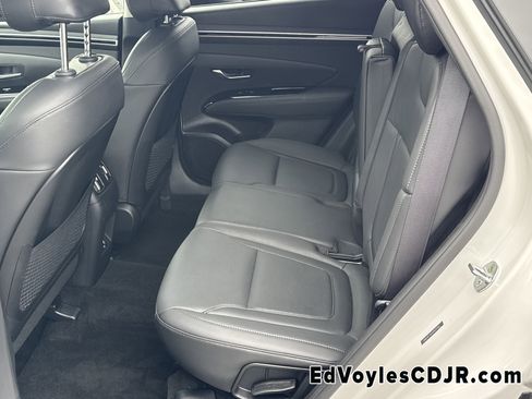 Used 2023 Hyundai Tucson Limited w/ Winter Package image 27