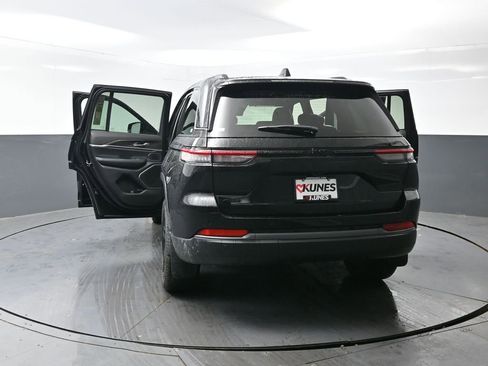 New 2026 Jeep Grand Cherokee Limited w/ Limited Altitude Package image 46