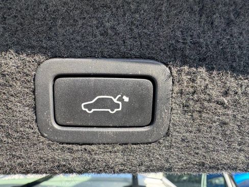 Used 2015 Volvo XC70 T6 image 35