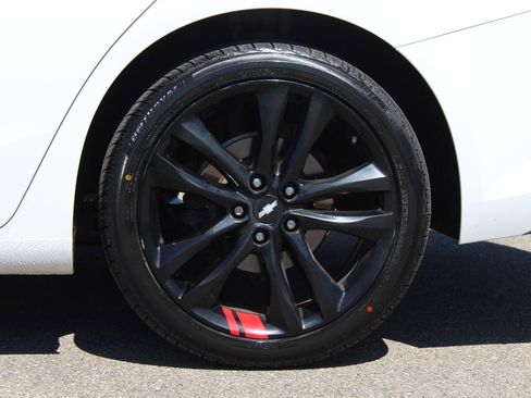 Used 2018 Chevrolet Malibu LT w/ Redline Edition image 25