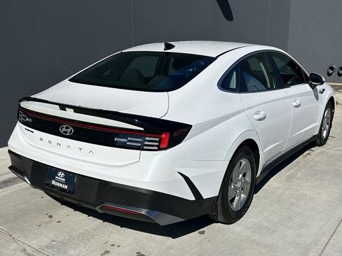 Used 2025 Hyundai Sonata SE image 6