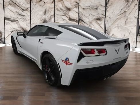 Used 2015 Chevrolet Corvette Stingray Coupe image 6