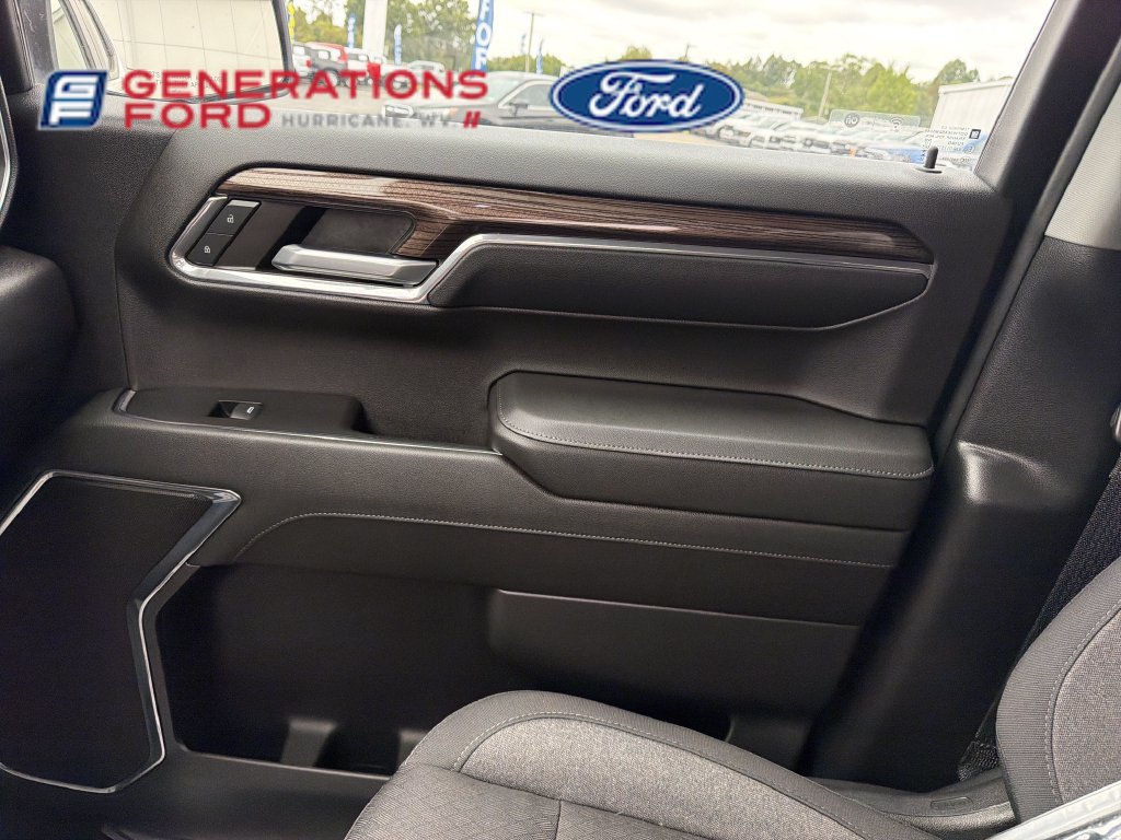 Used 2024 Chevrolet Silverado 1500 LT AWD/4WD image 26