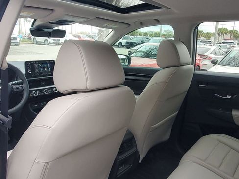 Used 2024 Honda CR-V EX-L image 12