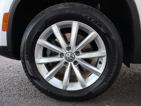 Used 2017 Volkswagen Tiguan Wolfsburg Edition AWD/4WD image 42