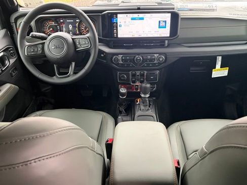 New 2026 Jeep Gladiator Mojave image 34