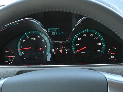 Used 2014 Chevrolet Traverse LT image 11