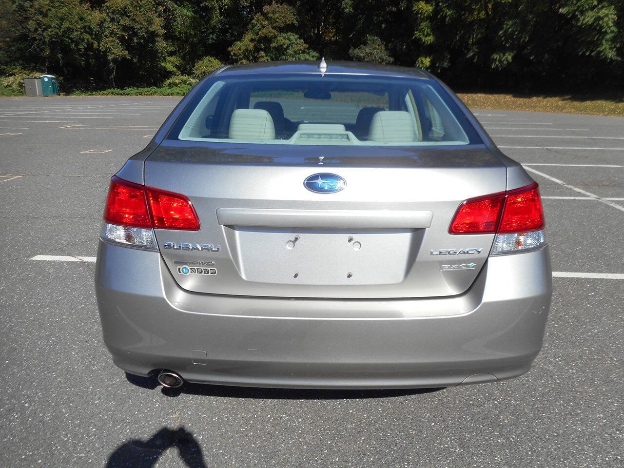 Used 2014 Subaru Legacy 2.5i Premium AWD/4WD image 5