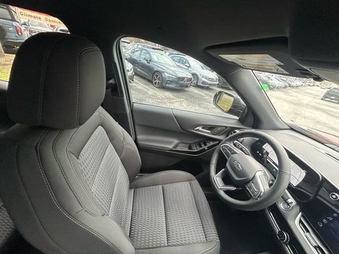 New 2026 Chevrolet Equinox LT w/ Midnight Edition FWD image 26