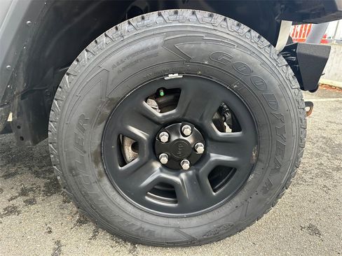 Used 2023 Jeep Wrangler Sport image 10