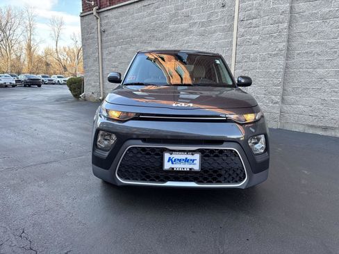 Used 2022 Kia Soul LX w/ Technology Package FWD image 5